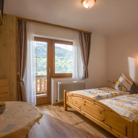 Apartament Gaestehaus Rahm - Familie Wechselberger