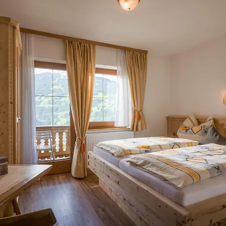 Gaestehaus Rahm - Familie Wechselberger * Zell am Ziller